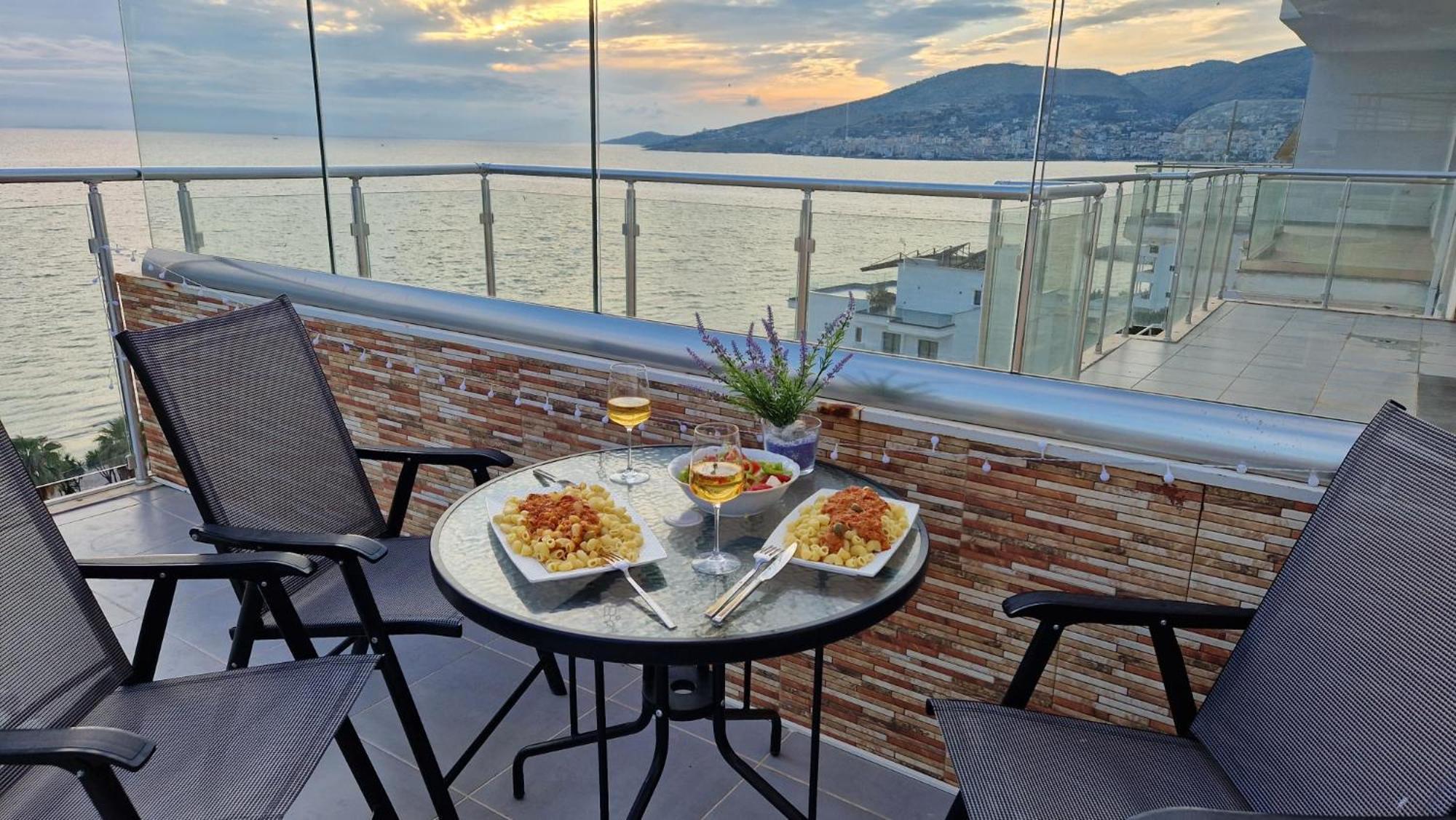 Sadet's Penthouse Apartamento Sarandë